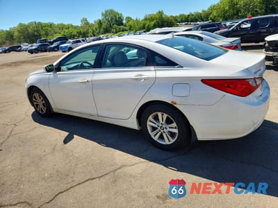 Drugie zdjęcie samochodu z przodu: 2013 HYUNDAI SONATA GLS VIN:5NPEB4AC6DH785780 - miniatura
