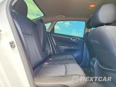 Zdjęcie 10 z 12 samochodu: 2019 NISSAN SENTRA SV VIN:3N1AB7AP4KY256253 - miniatura