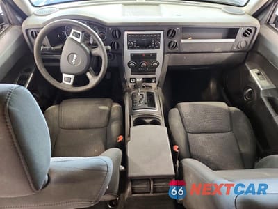 Zdjęcie 8 z 12 samochodu: 2008 JEEP COMMANDER SPORT VIN:1J8HG48K88C235745 - miniatura