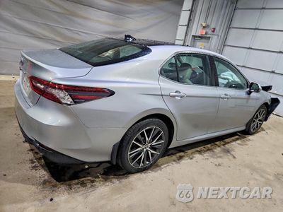 Trzecie zdjęcie samochodu z tyłu: 2022 TOYOTA CAMRY XLE VIN:4T1F11BK9NU072175 - miniatura