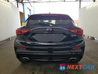 Zdjęcie 6 z 13 samochodu: 2018 INFINITI QX30 LUXURY VIN:SJKCH5CP4JA059928 - miniatura