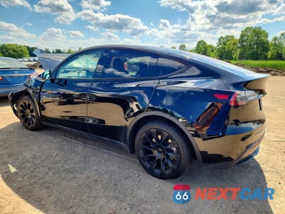 Drugie zdjęcie samochodu z przodu: 2023 TESLA MODEL Y VIN:7SAYGDEE3PA026064 - miniatura