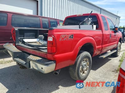 Trzecie zdjęcie samochodu z tyłu: 2013 FORD F350 SUPER DUTY VIN:1FT8X3B65DEB22525 - miniatura