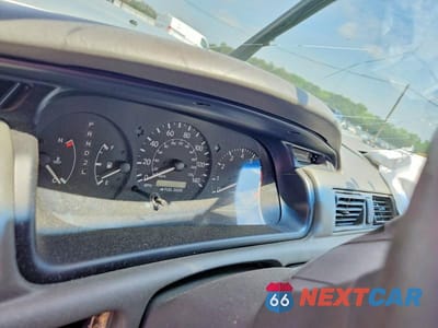 Zdjęcie 9 z 12 samochodu: 2001 TOYOTA CAMRY LE V6 VIN:JT2BF22K110294181 - miniatura
