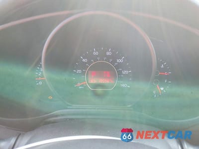 Zdjęcie 9 z 12 samochodu: 2014 KIA SOUL BLACK VIN:KNDJN2A22E7048146 - miniatura