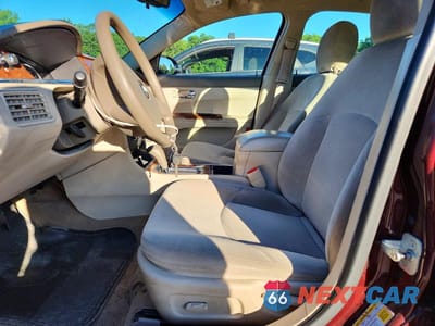 Zdjęcie 7 z 12 samochodu: 2006 BUICK LACROSSE VIN:2G4WC582861279727 - miniatura