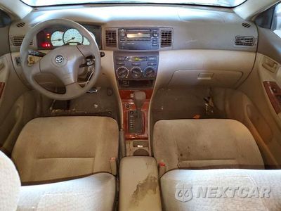 Zdjęcie 8 z 12 samochodu: 2003 TOYOTA COROLLA LE VIN:1NXBR32E43Z013013 - miniatura