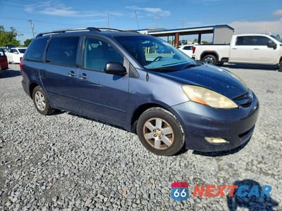 Czwarte zdjęcie samochodu z boku: 2008 TOYOTA SIENNA LE 8-PASSENGER VIN:5TDZK23C28S173546 - miniatura