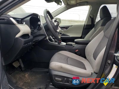 Zdjęcie 7 z 13 samochodu: 2024 TOYOTA RAV4 XLE VIN:JTMW1RFV9RJ026960 - miniatura