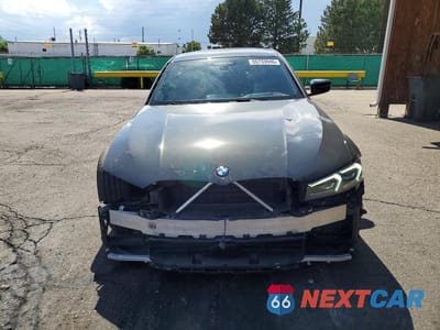 Piąte zdjęcie samochodu w środku: 2025 BMW 330XI VIN:3MW89CW08S8F10698 - miniatura