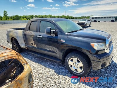 Czwarte zdjęcie samochodu z boku: 2007 TOYOTA TUNDRA DOUBLE CAB LIMITED VIN:5TFBV58107X009853 - miniatura