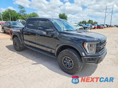 Czwarte zdjęcie samochodu z boku: 2023 FORD F150 RAPTOR VIN:1FTFW1RJ4PFC92687 - miniatura