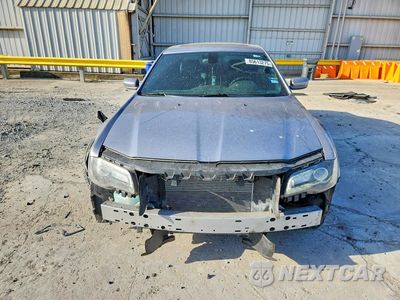 Piąte zdjęcie samochodu w środku: 2015 CHRYSLER 300 S VIN:2C3CCABGXFH807770 - miniatura