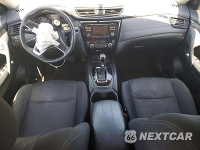 Zdjęcie 8 z 13 samochodu: 2017 NISSAN ROGUE SV VIN:5N1AT2MT7HC824384 - miniatura