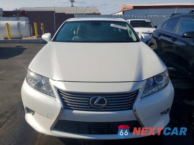 Piąte zdjęcie samochodu w środku: 2014 LEXUS ES 300H VIN:JTHBW1GG4E2066030 - miniatura
