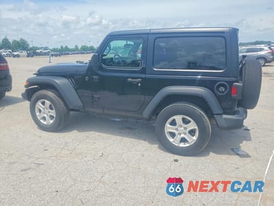 Drugie zdjęcie samochodu z przodu: 2022 JEEP WRANGLER SPORT VIN:1C4GJXAG0NW164014 - miniatura