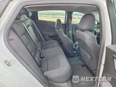 Zdjęcie 10 z 12 samochodu: 2023 CHEVROLET MALIBU LT VIN:1G1ZD5STXPF227213 - miniatura