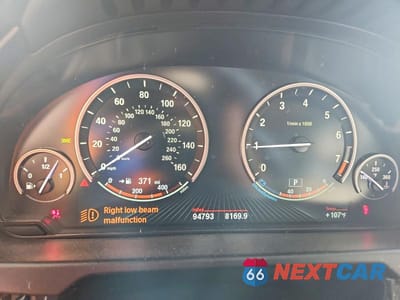 Zdjęcie 9 z 14 samochodu: 2016 BMW X5 SDRIVE35I VIN:5UXKR2C5XG0H42015 - miniatura