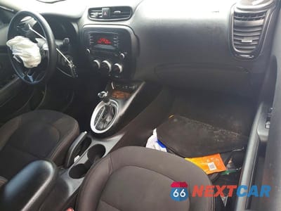 Zdjęcie 8 z 12 samochodu: 2015 KIA SOUL BASE VIN:KNDJN2A29F7798516 - miniatura
