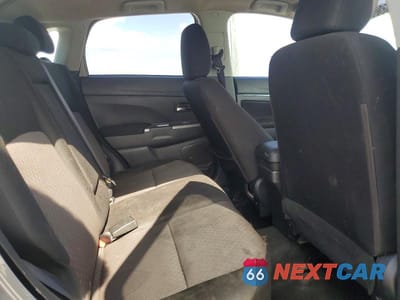 Zdjęcie 11 z 14 samochodu: 2019 MITSUBISHI OUTLANDER SPORT ES VIN:JA4AP3AU6KU029530 - miniatura