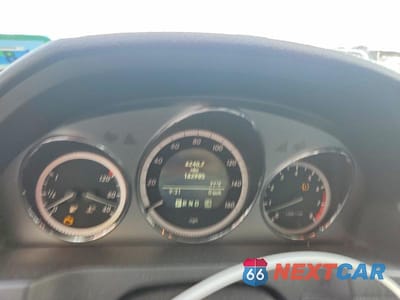 Zdjęcie 9 z 12 samochodu: 2010 MERCEDES-BENZ C 300 4MATIC VIN:WDDGF8BB1AR118135 - miniatura