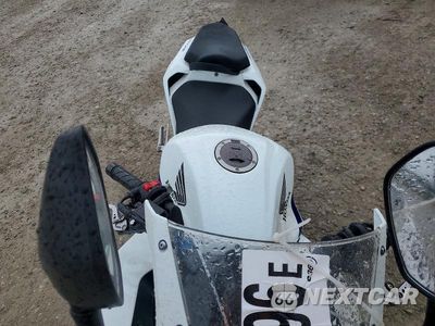 Piąte zdjęcie samochodu w środku: 2016 HONDA CBR500 R VIN:MLHPC4464G5300243 - miniatura