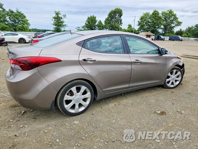 Trzecie zdjęcie samochodu z tyłu: 2013 HYUNDAI ELANTRA LIMITED VIN:5NPDH4AE1DH157041 - miniatura
