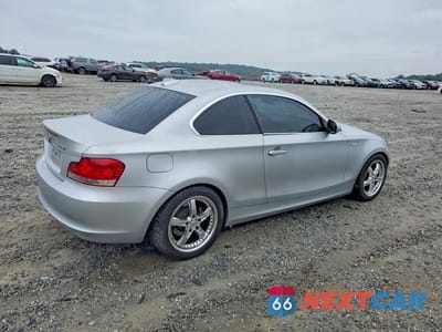 Trzecie zdjęcie samochodu z tyłu: 2010 BMW 128 I VIN:WBAUP9C57AVF49403 - miniatura