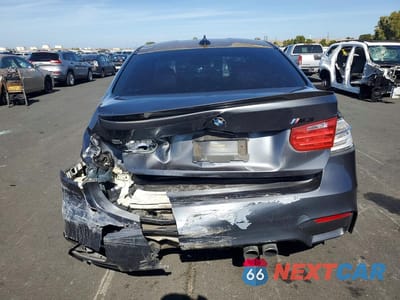 Zdjęcie 6 z 12 samochodu: 2015 BMW M3 VIN:WBS3C9C53FP805659 - miniatura