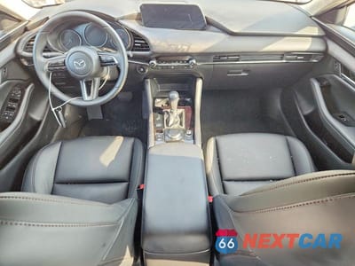 Zdjęcie 8 z 13 samochodu: 2025 MAZDA 3 PREFERRED VIN:JM1BPACM4S1774788 - miniatura