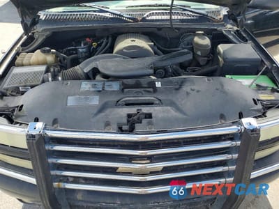 Zdjęcie 12 z 13 samochodu: 2003 CHEVROLET SUBURBAN K1500 VIN:3GNFK16T83G187622 - miniatura