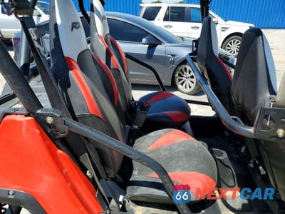 Zdjęcie 6 z 10 samochodu: 2012 POLARIS RZR UTILITY VEHICLE VIN:4XAXE7EA9CF660024 - miniatura