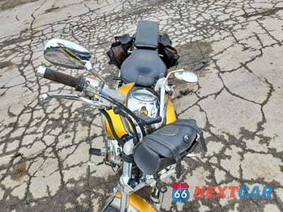 Piąte zdjęcie samochodu w środku: 1999 YAMAHA XVS1100 VIN:JYAVP11E2XA000762 - miniatura