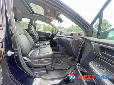 Piąte zdjęcie samochodu w środku: 2022 HONDA ODYSSEY EXL VIN:5FNRL6H74NB026354 - miniatura