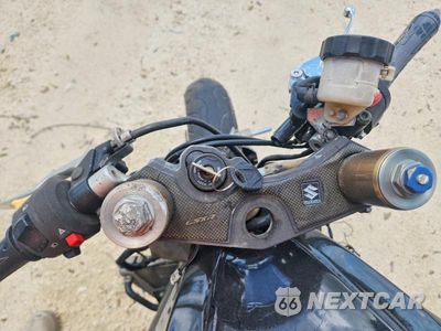 Zdjęcie 7 z 9 samochodu: 2006 SUZUKI GSX-R600 K6 VIN:JS1GN7DA762107548 - miniatura
