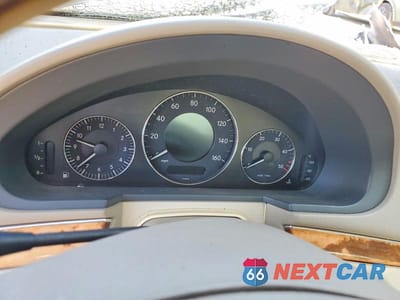 Zdjęcie 9 z 12 samochodu: 2006 MERCEDES-BENZ E 320 CDI VIN:WDBUF26J76A946285 - miniatura