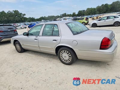 Drugie zdjęcie samochodu z przodu: 2007 MERCURY GRAND MARQUIS LS VIN:2MEFM75V17X622998 - miniatura