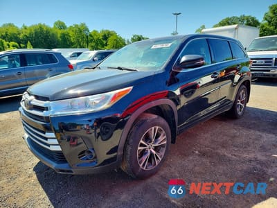 2018 TOYOTA HIGHLANDER LE 5TDBZRFH7JS898904 - główne zdjęcie licytacji z USA - miniatura