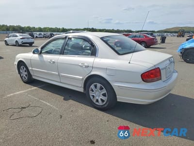 Drugie zdjęcie samochodu z przodu: 2004 HYUNDAI SONATA GL VIN:KMHWF25S94A970875 - miniatura