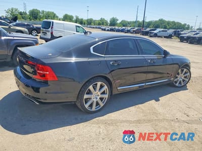 Trzecie zdjęcie samochodu z tyłu: 2018 VOLVO S90 T6 INSCRIPTION VIN:LVY992MLXJP031903 - miniatura