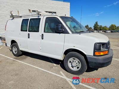Czwarte zdjęcie samochodu z boku: 2016 CHEVROLET EXPRESS G2500 VIN:1GCWGAFF3G1224388 - miniatura