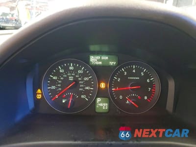 Zdjęcie 9 z 14 samochodu: 2010 VOLVO V50 2.4I VIN:YV1382MW8A2532693 - miniatura