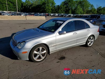 2004 MERCEDES-BENZ C 230K SPORT SEDAN WDBRF40J74F523961 - główne zdjęcie licytacji z USA - miniatura