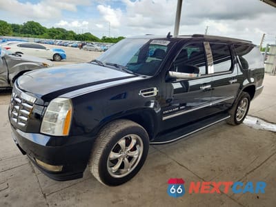 2013 CADILLAC ESCALADE ESV 1GYS4GEF7DR188093 - główne zdjęcie licytacji z USA - miniatura
