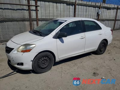 2010 TOYOTA YARIS BASE JTDBT4K38A4066658 - główne zdjęcie licytacji z USA - miniatura