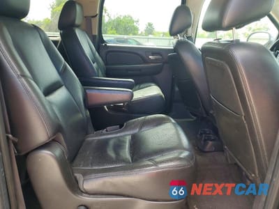 Zdjęcie 10 z 12 samochodu: 2012 CHEVROLET SUBURBAN K1500 LTZ VIN:1GNSKKE74CR111131 - miniatura