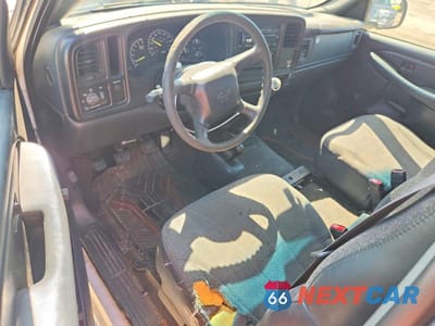 Zdjęcie 8 z 12 samochodu: 2000 CHEVROLET SILVERADO K1500 VIN:1GCEK14W3YZ180103 - miniatura