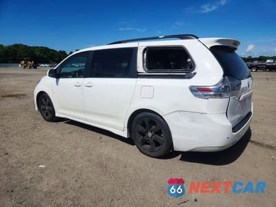 Drugie zdjęcie samochodu z przodu: 2011 TOYOTA SIENNA SPORT VIN:5TDXK3DC8BS147052 - miniatura