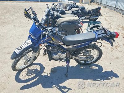 Trzecie zdjęcie samochodu z tyłu: 2017 YAMAHA XT250 C VIN:JYADG24Y2HA000978 - miniatura