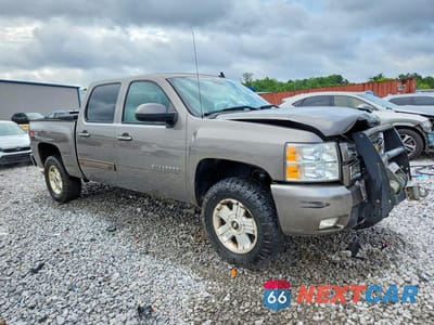Czwarte zdjęcie samochodu z boku: 2013 CHEVROLET SILVERADO K1500 LTZ VIN:3GCPKTE77DG312768 - miniatura